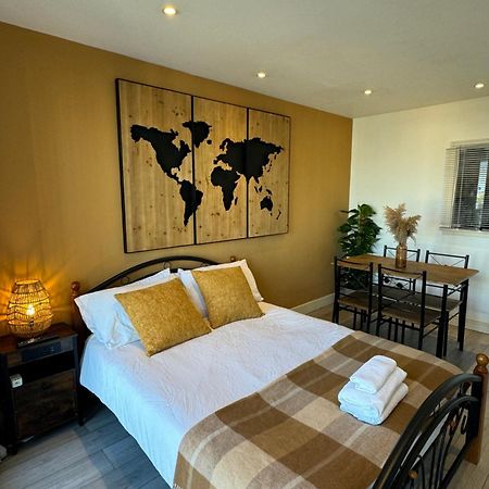 Apartamento Cozy Flat With Balcony Londres Exterior foto